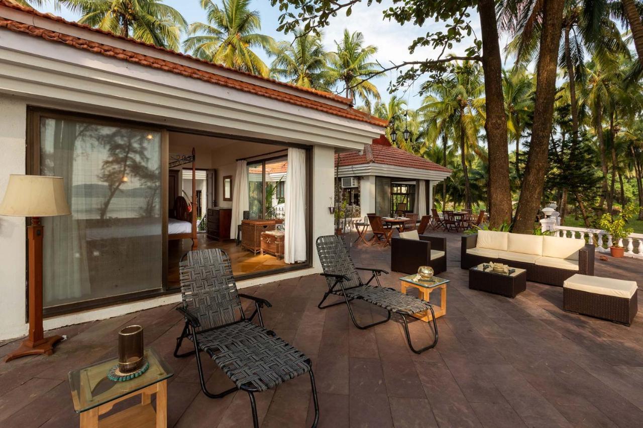 Casa Del Mer By Stayvista - Nearby Beach With, Sea-View Rooms & Coconut Farm Alibag Bagian luar foto