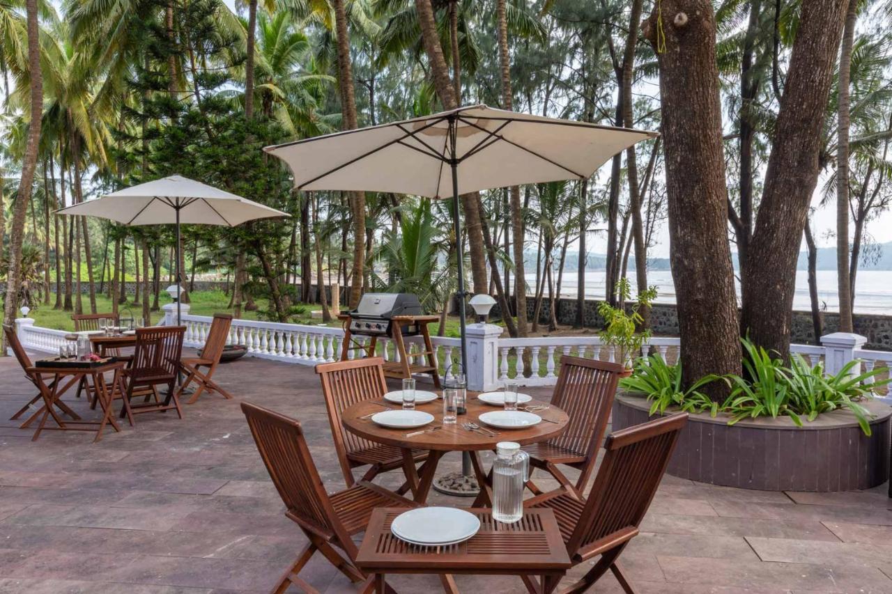 Casa Del Mer By Stayvista - Nearby Beach With, Sea-View Rooms & Coconut Farm Alibag Bagian luar foto